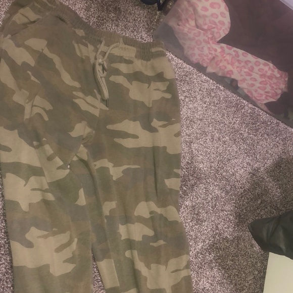 Joggers/sweats.